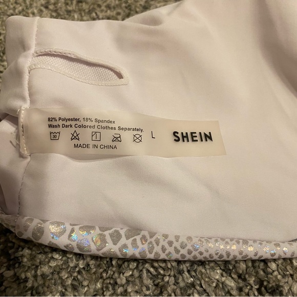 Metallic Snakeskin print strapless bikini - Picture 5 of 5